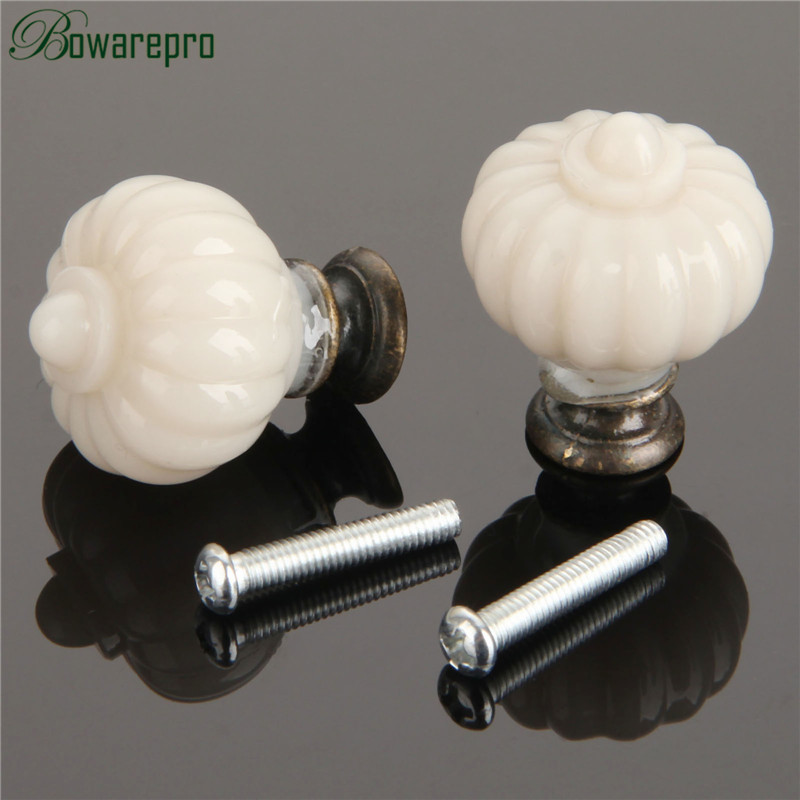 Bouton d'armoire en forme de A - Furniture Hardware Legs avis et prix